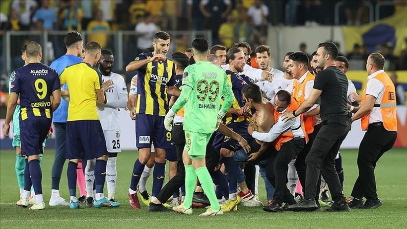 MKE Ankaragücü-Beşiktaş maçında sahaya giren saldırgana hapis istemi